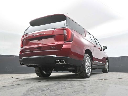 New 2026 GMC Yukon XL Denali w/ Sun & Power Step Package AWD/4WD image 33