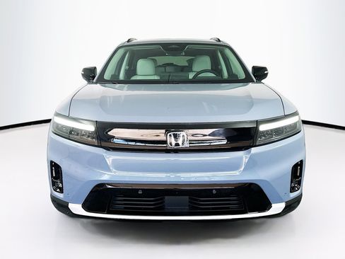 Used 2025 Honda Prologue Touring image 2