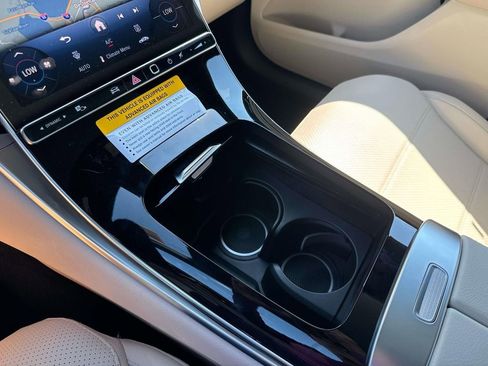 New 2026 Mercedes-Benz GLC 300 4MATIC image 12