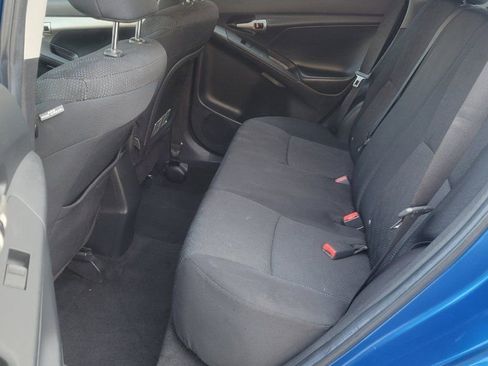 Used 2010 Toyota Matrix S image 9