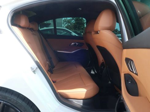 Used 2022 BMW M340i RWD image 21