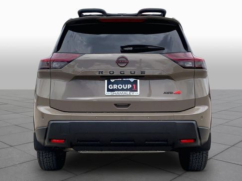 Used 2025 Nissan Rogue SV AWD/4WD image 5
