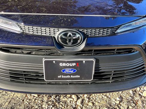 Used 2023 Toyota Corolla LE image 30