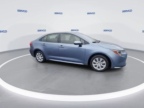 Used 2023 Toyota Corolla LE image 2