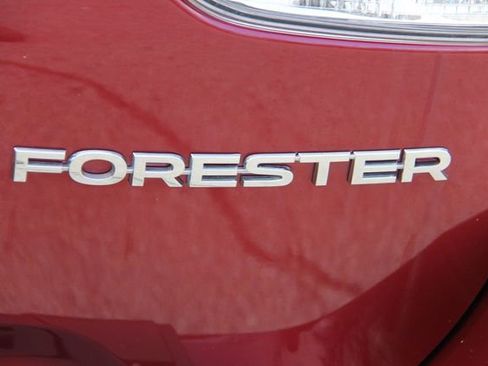 Used 2019 Subaru Forester Limited AWD/4WD image 10