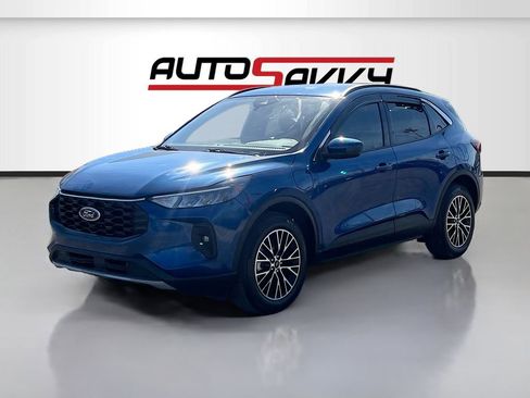 Used 2023 Ford Escape SE FWD image 3