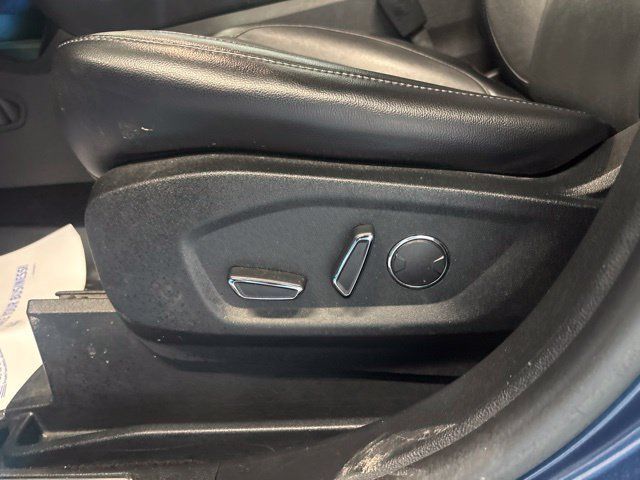 Used 2017 Ford Edge Titanium w/ Equipment Group 301A AWD/4WD image 27