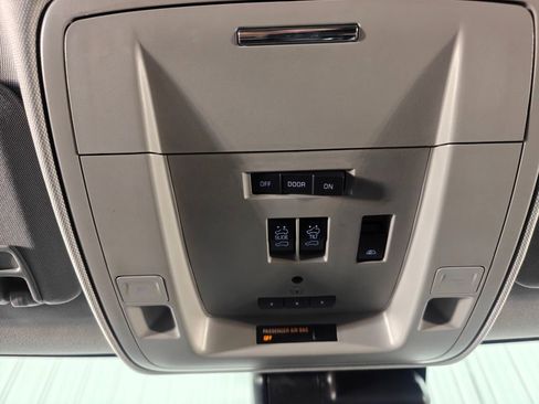 Used 2015 GMC Sierra 1500 Denali w/ Driver Alert Package AWD/4WD image 46