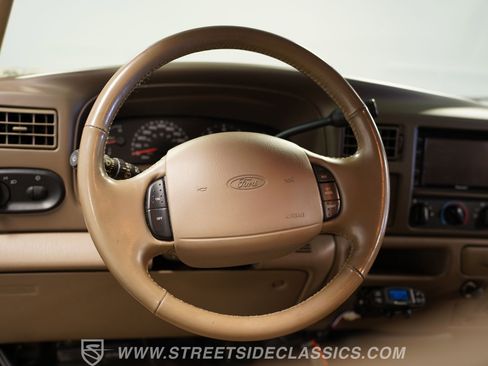 Used 2002 Ford Excursion XLT image 39