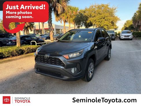 Used 2021 Toyota RAV4 LE FWD image 1