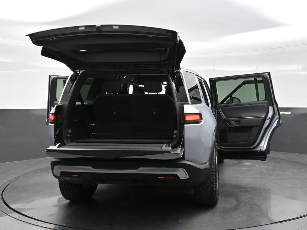 Used 2023 Rivian R1S Adventure Quad AWD/4WD image 46