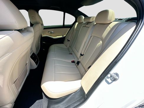 Used 2021 BMW 330i Sedan w/ Premium Package RWD image 25
