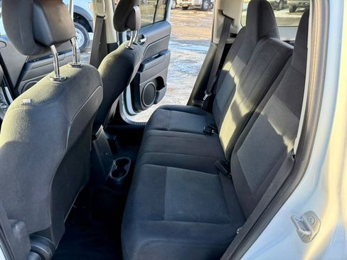 Used 2016 Jeep Patriot Sport w/ Power Value Group AWD/4WD image 19
