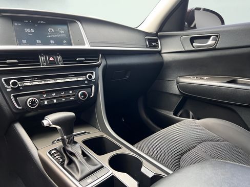 Used 2020 Kia Optima LX FWD image 41