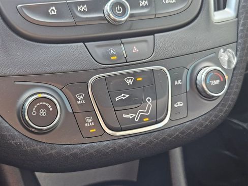 Used 2023 Chevrolet Malibu RS image 22