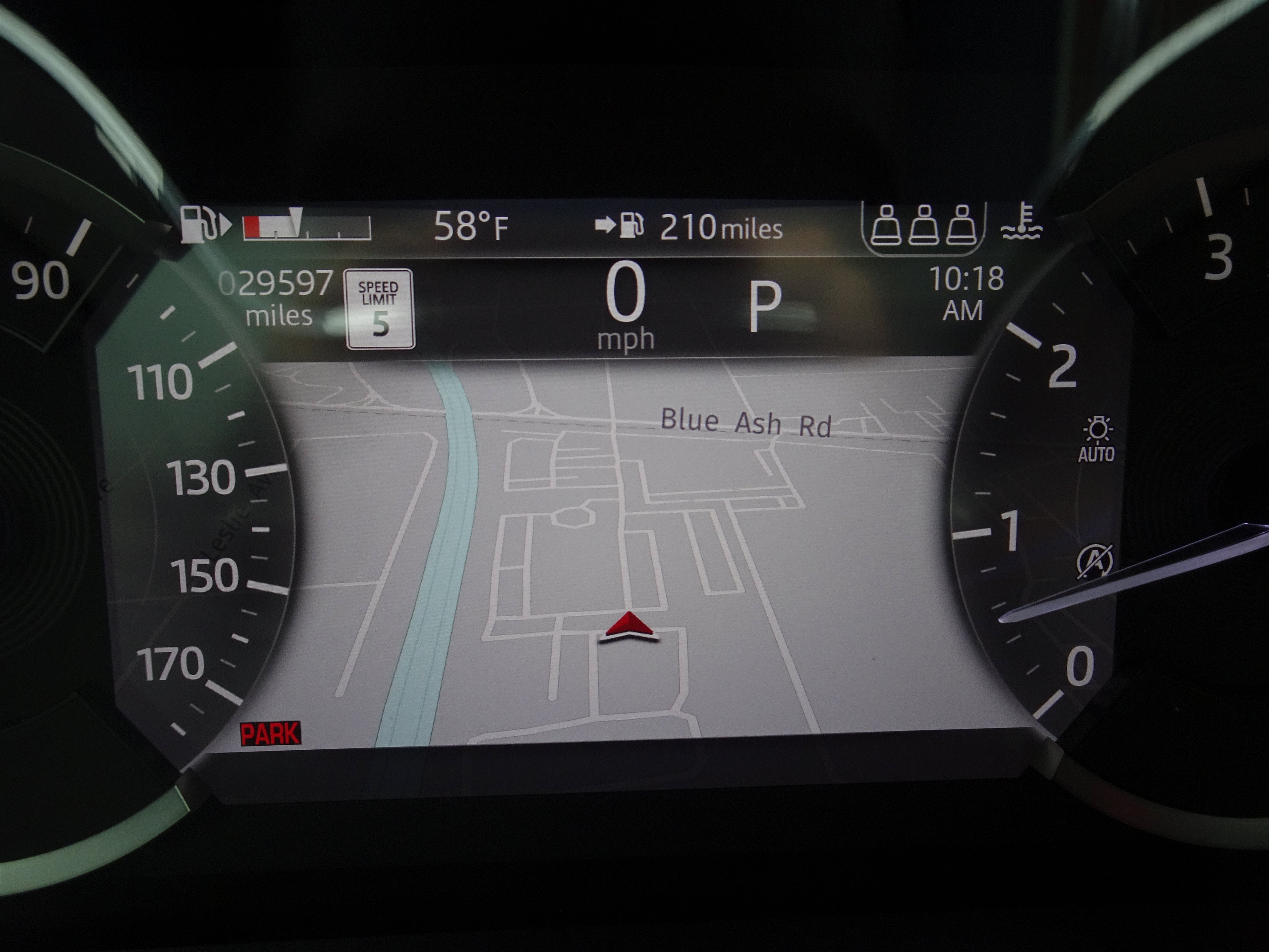 Certified 2023 Jaguar F-PACE R-Dynamic S AWD/4WD image 29