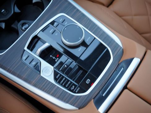 New 2026 BMW X5 xDrive40i w/ M Sport Package image 19