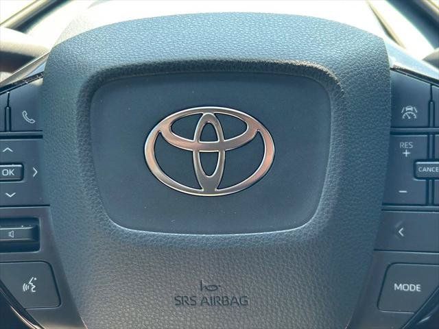 Certified 2026 Toyota Prius XLE FWD image 35