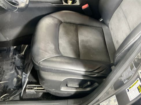 Used 2017 MAZDA CX-5 Touring w/ Preferred Equipment Package image 18