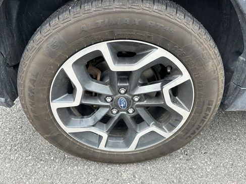 Used 2017 Subaru Crosstrek 2.0i Limited AWD/4WD image 10