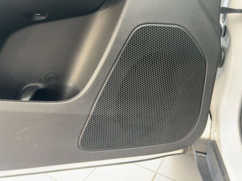 Used 2019 Jeep Cherokee Limited w/ Trailer Tow Group image 23