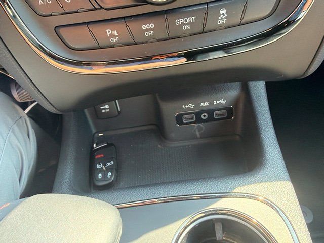 Used 2018 Dodge Durango R/T AWD/4WD image 15