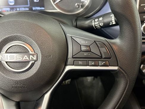 Used 2023 Nissan Versa SV FWD image 20