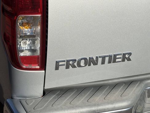 Used 2011 Nissan Frontier S w/ S Preferred Pkg RWD image 6