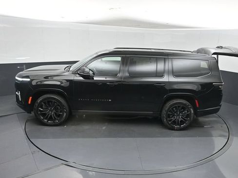 New 2026 Jeep Grand Wagoneer Summit AWD/4WD image 45
