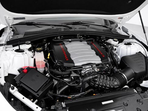 Used 2022 Chevrolet Camaro SS RWD image 40