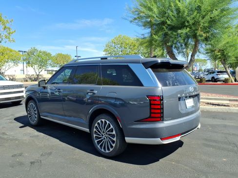 New 2026 Hyundai Palisade Calligraphy FWD image 4