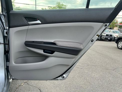 Used 2009 Honda Accord LX image 25
