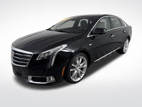 Used 2018 Cadillac XTS Premium Luxury image 7