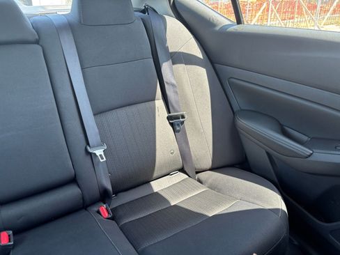 Used 2025 Nissan Altima 2.5 SV FWD image 37