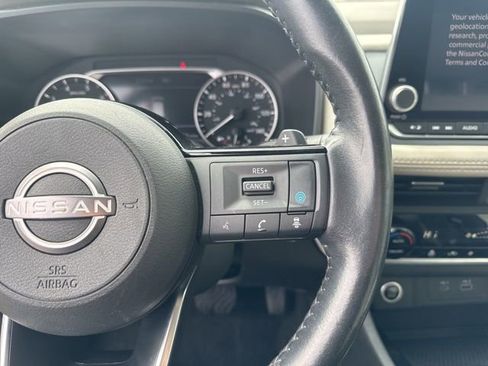 Used 2023 Nissan Rogue SV w/ SV Premium B Package image 12