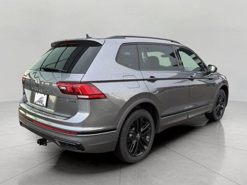 Used 2022 Volkswagen Tiguan SE R-Line AWD/4WD image 13