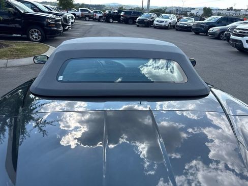Used 2017 Chevrolet Corvette Stingray Convertible w/ 2LT Preferred Equipment Group RWD image 27