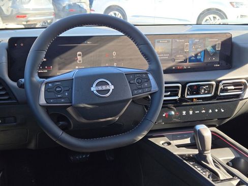 New 2026 Nissan Sentra SV w/ SV Convenience Package FWD image 16