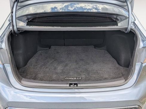 Used 2021 Toyota Corolla SE w/ Carpet Mat Package (TMS) FWD image 30