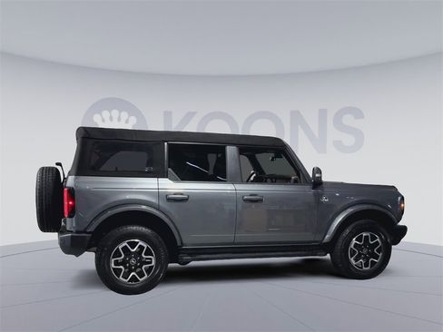 Used 2023 Ford Bronco Outer Banks image 12