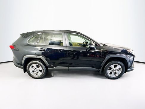 Used 2025 Toyota RAV4 LE AWD/4WD image 2