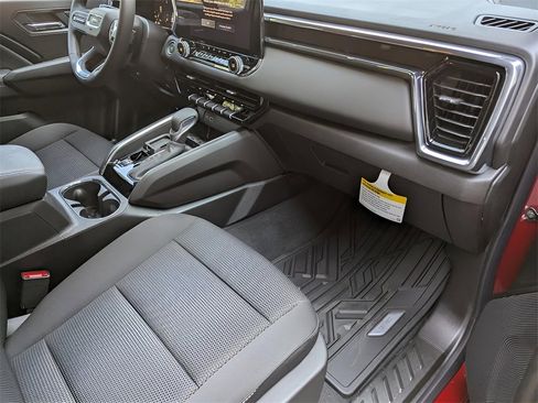 New 2026 GMC Canyon Elevation w/ Convenience Package image 18