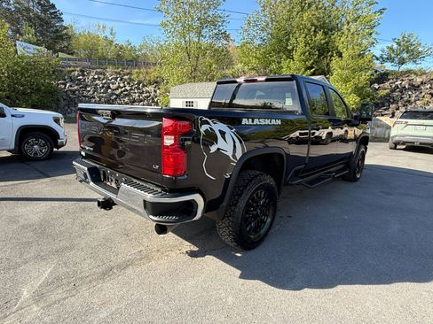 Used 2022 Chevrolet Silverado 3500 LT w/ Convenience Package AWD/4WD image 5