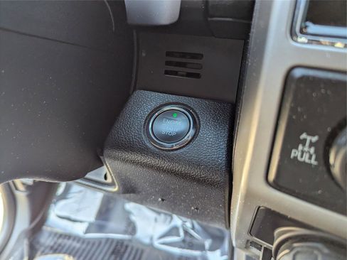 Used 2017 Ford F150 Lariat image 24