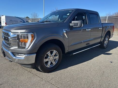 Used 2022 Ford F150 XLT w/ Equipment Group 302A High image 7