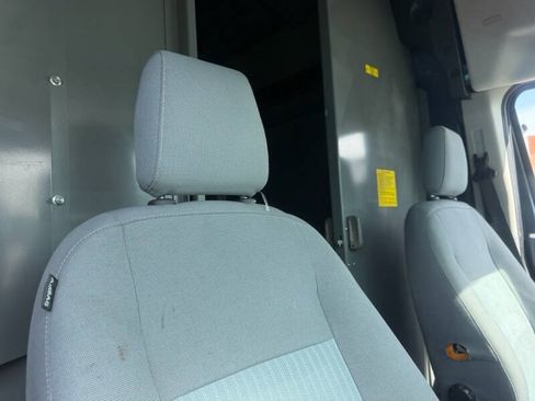 Used 2019 Ford Transit 250 148 High Roof Extended RWD image 9