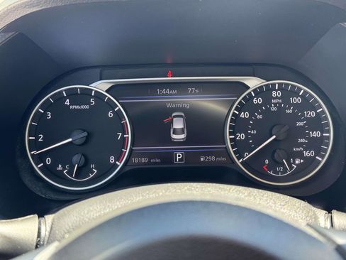 Certified 2023 Nissan Sentra SV FWD image 24