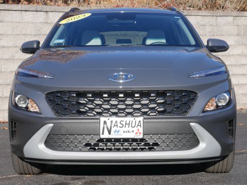 Used 2023 Hyundai Kona SEL image 2