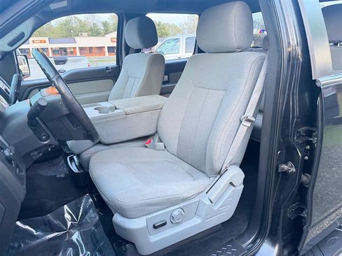 Used 2014 Ford F150 XLT w/ XLT Chrome Package image 15