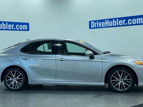 Used 2024 Toyota Camry XLE FWD image 9
